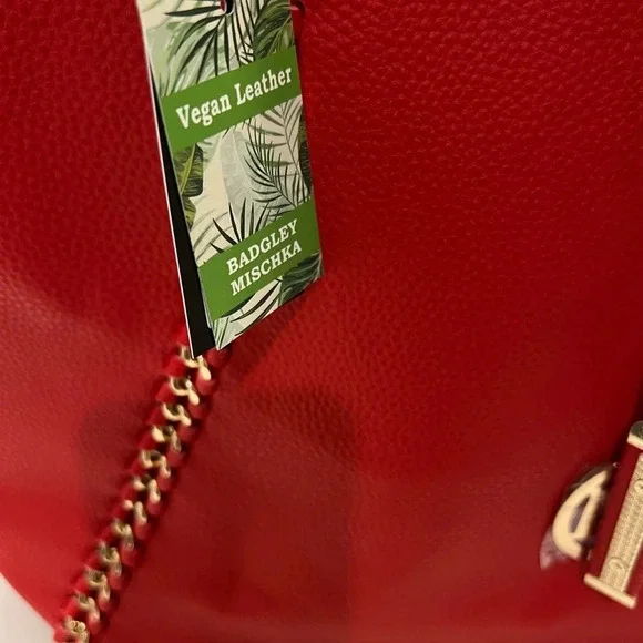 Badgley Mischka Red Tote Bag Vegan Leather Chain Linked With Brand Charms - Picture 6 of 6